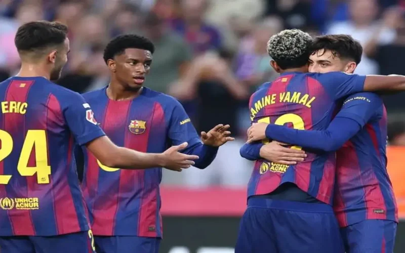اللقاء المنتظر.. تشكيل برشلونة أمام أتلتيك بيلباو في سوبر إسبانيا 2025 مع يامال بديل